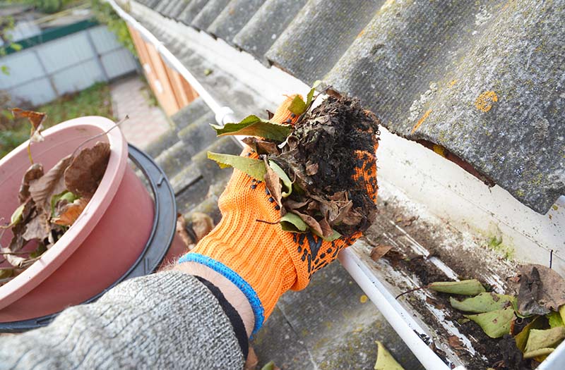 gutter cleaning Erskine PA8 property