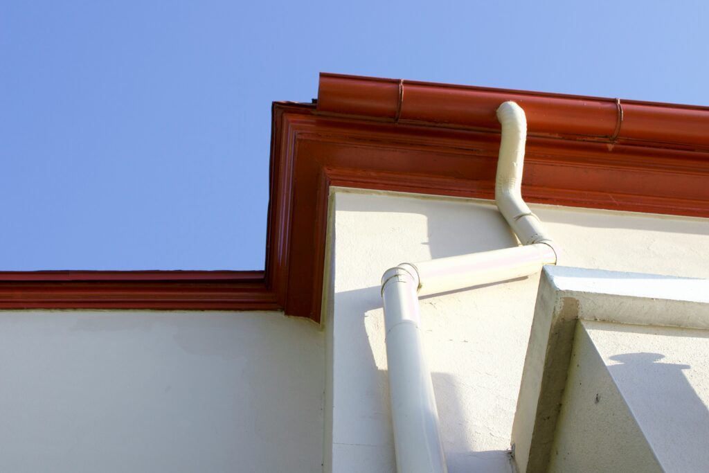 gutter cleaning Johnstone PA5 property