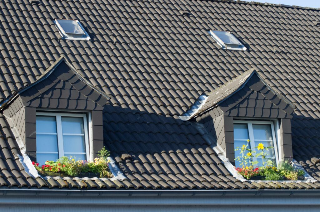 gutter cleaning Linwood PA3 property